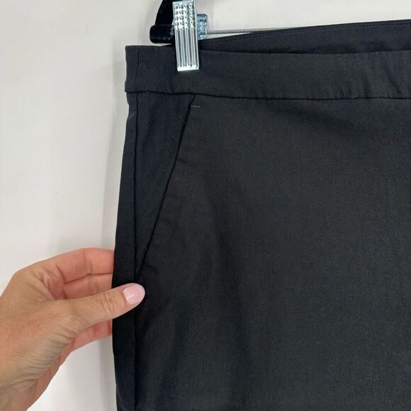 Chico's Flat Front Black Bermuda Utility Shorts Size 18 Size 3 Size XL Trouser - Picture 6 of 9